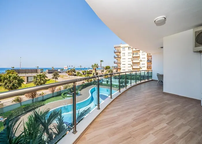 Calista, Empire, Seven Stars Hotel