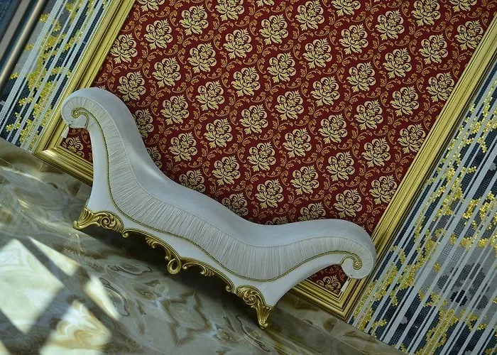 Calista, Empire, Seven Stars 5*