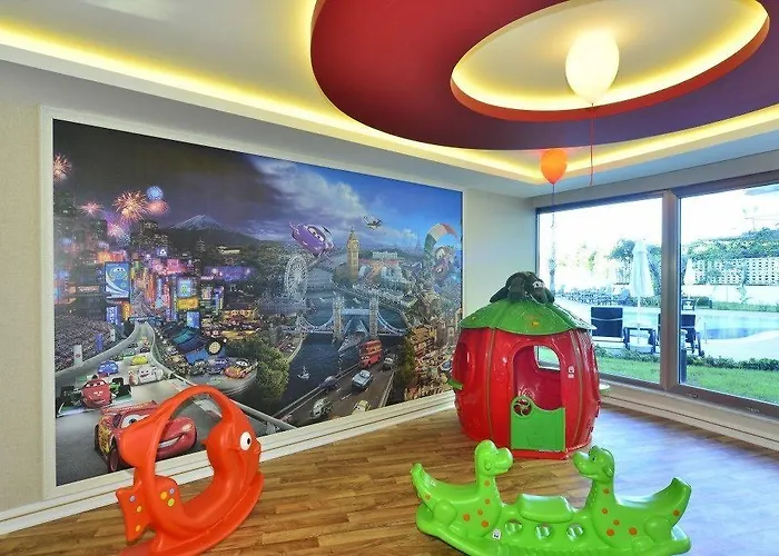 Calista, Empire, Seven Stars 5*