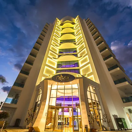 Calista, Empire, Seven Stars Hotel