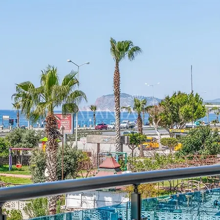 Calista, Empire, Seven Stars 5*