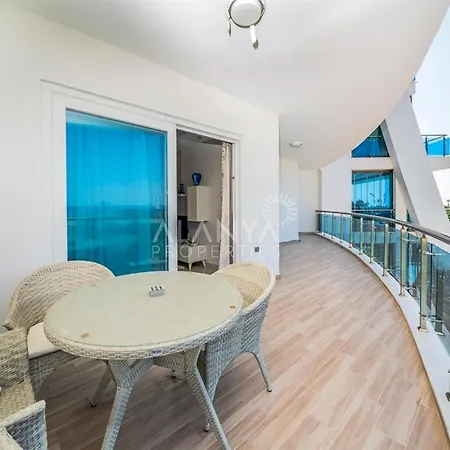 Calista, Empire, Seven Stars Отель